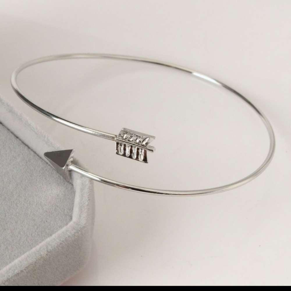 Bangle bracelet silver